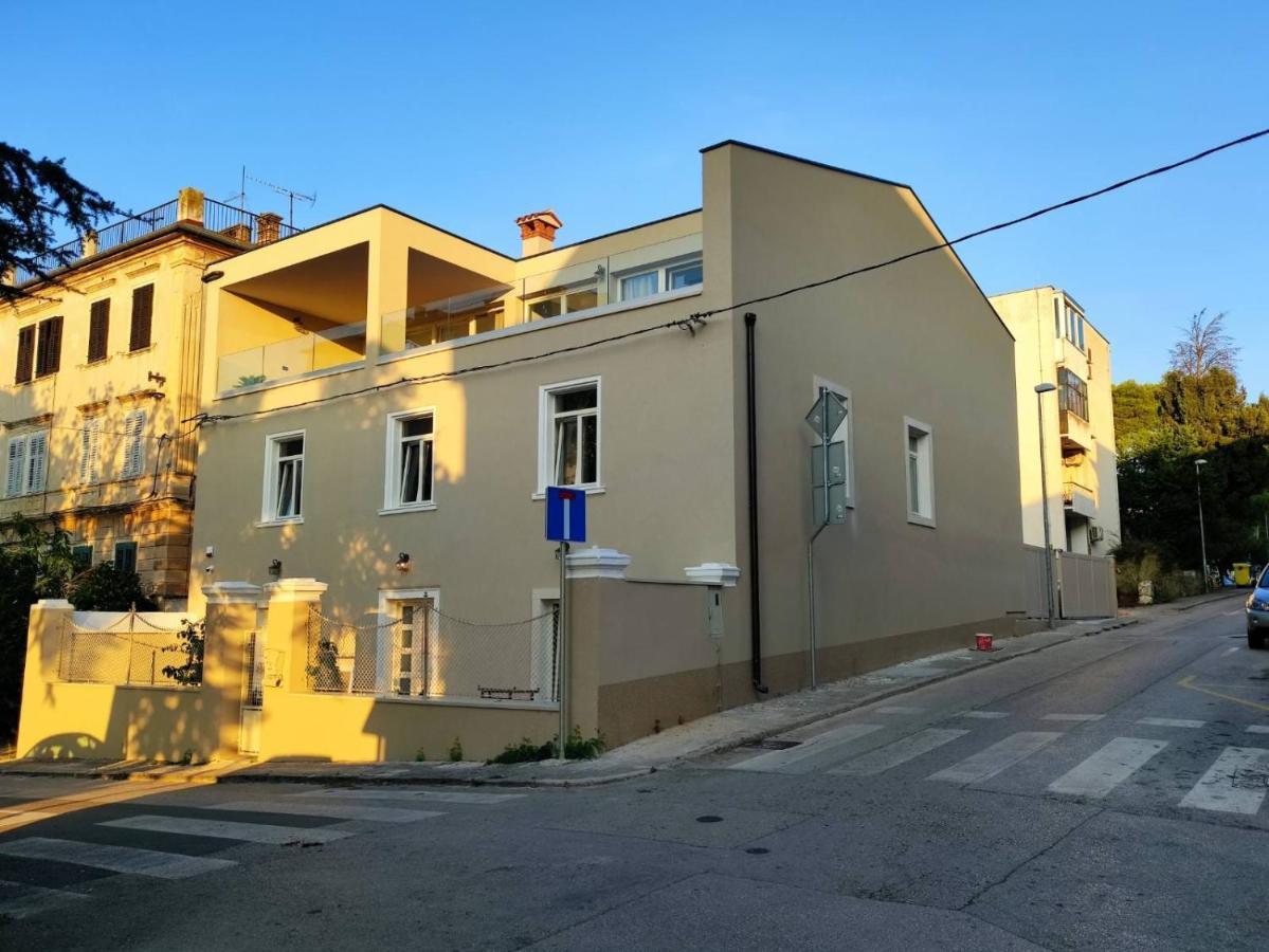 Villa Damiani Pula Buitenkant foto